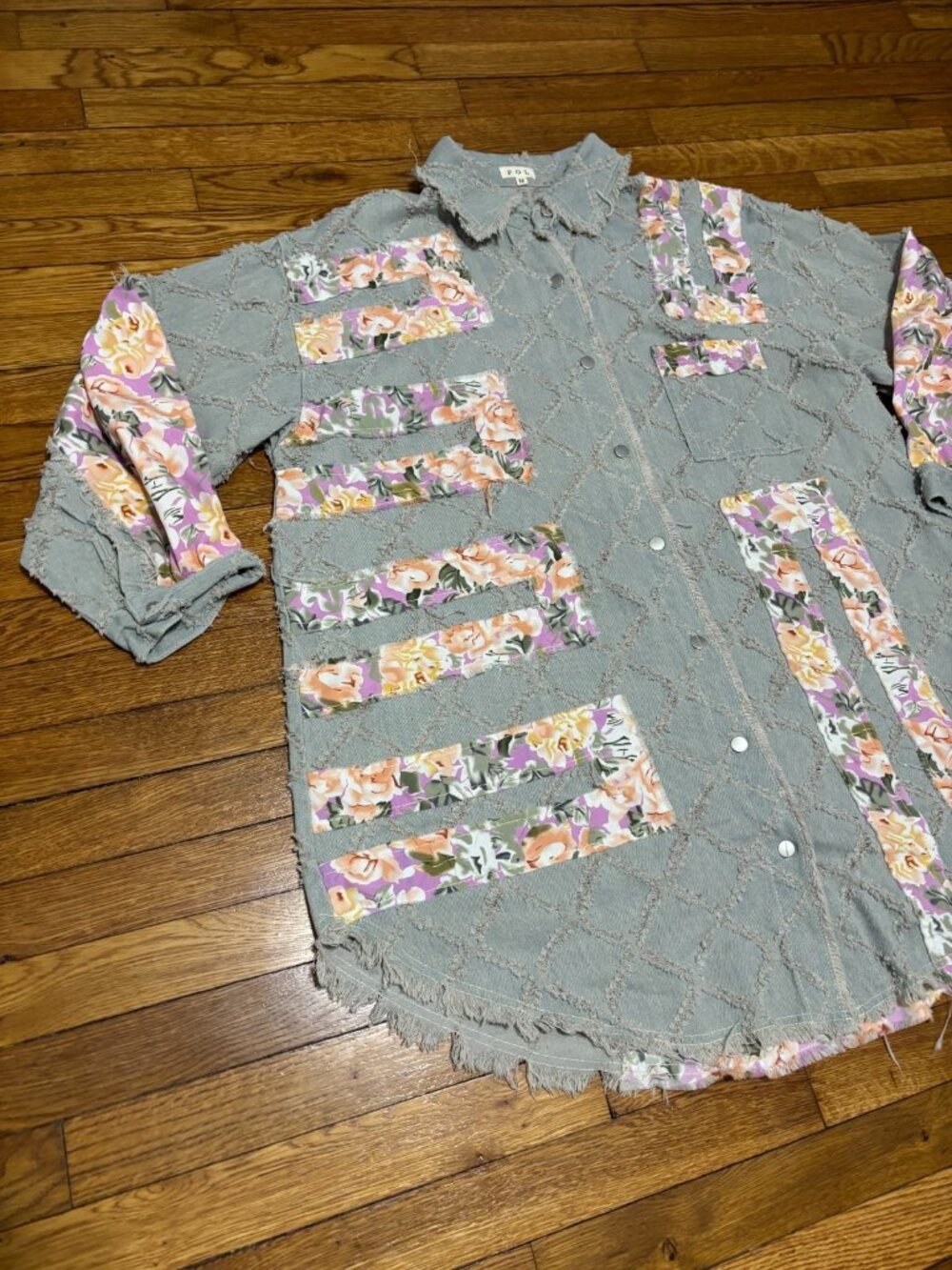 POL Womens Diamond Fringe Denim Jacket Size Medium Blue Floral Patchwork Boho - Picture 5 of 9